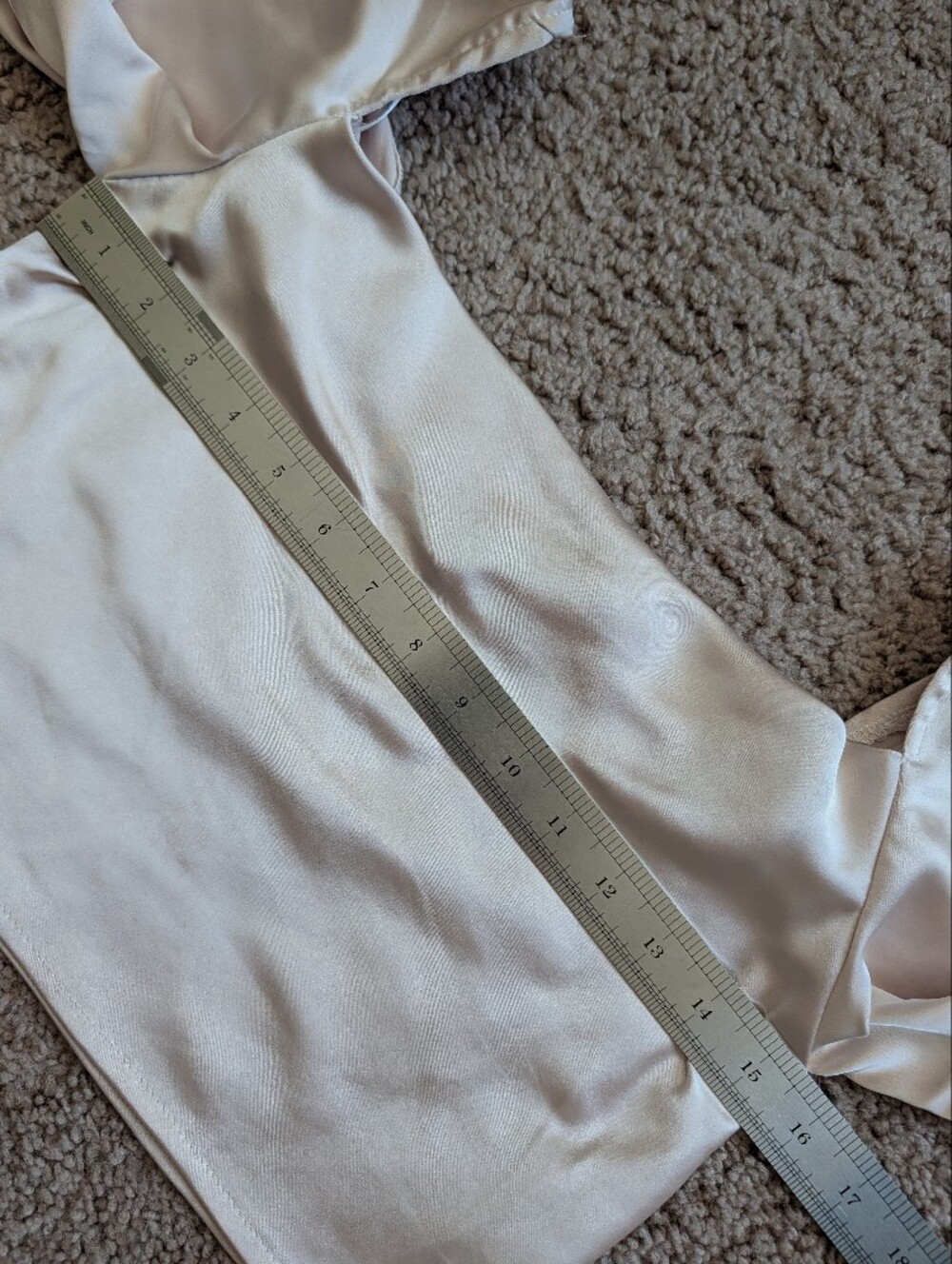 Princess Polly Women’s Champagne Pink Off-Shoulder Long Sleeve Crop Top Size 2 - Picture 9 of 11